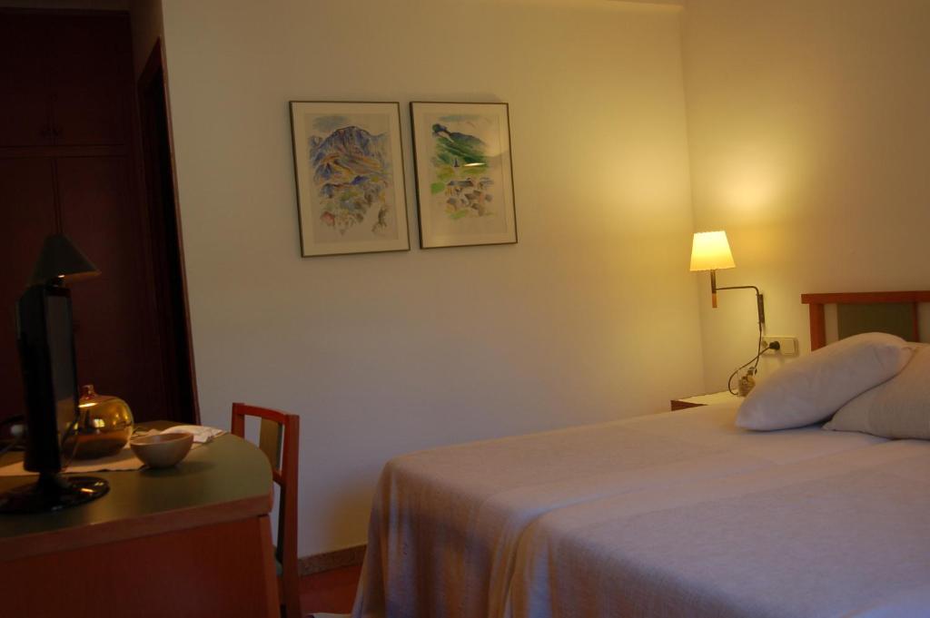 Areu Hotel Vall Ferrera מראה חיצוני תמונה